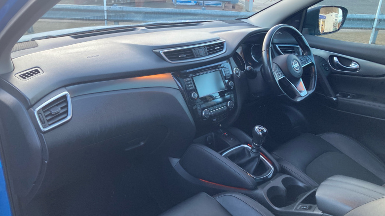 Nissan Qashqai 1.3 DiG-T 160 Tekna 5dr Petrol Hatchback